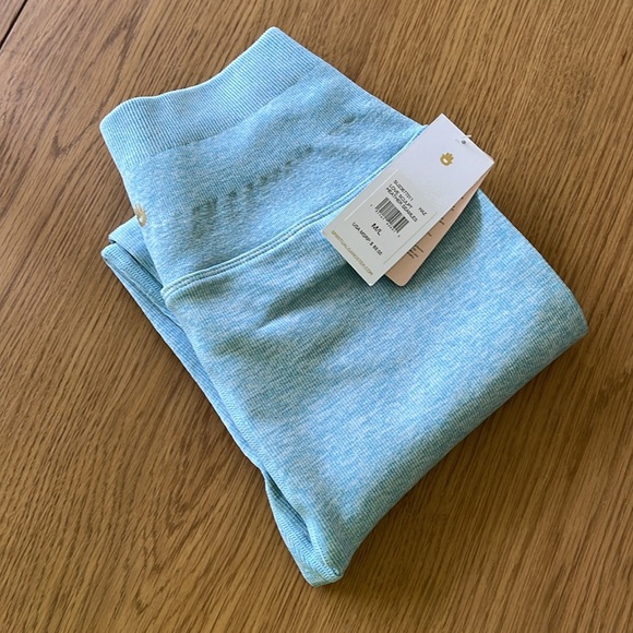 Spiritual Gangster Love Sculpt 7/8 Legging - Picture 9 of 9